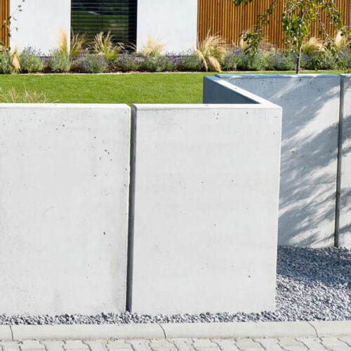 Mur ogrodzeniowy narożny z betonu architektonicznego - komplet narożników składa się z dwóch elementów (100 cm szerokości)