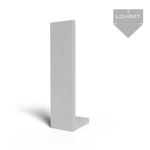 Mur ogrodzeniowy z betonu architektonicznego (50 cm szerokości)